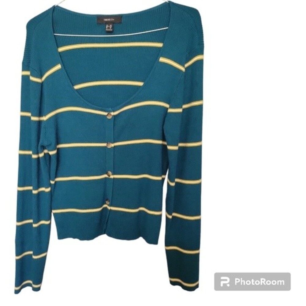 FOREVER 21+ STRIPED BUTTON FRONT SWEATER - 3X